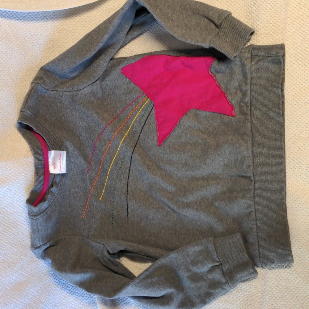 Hanna Andersson grey sweater with star detail